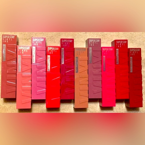 Maybelline Super Stay Vinyl Ink Liquid Lipcolor- 35 Cheeky - Picture 3 of 9